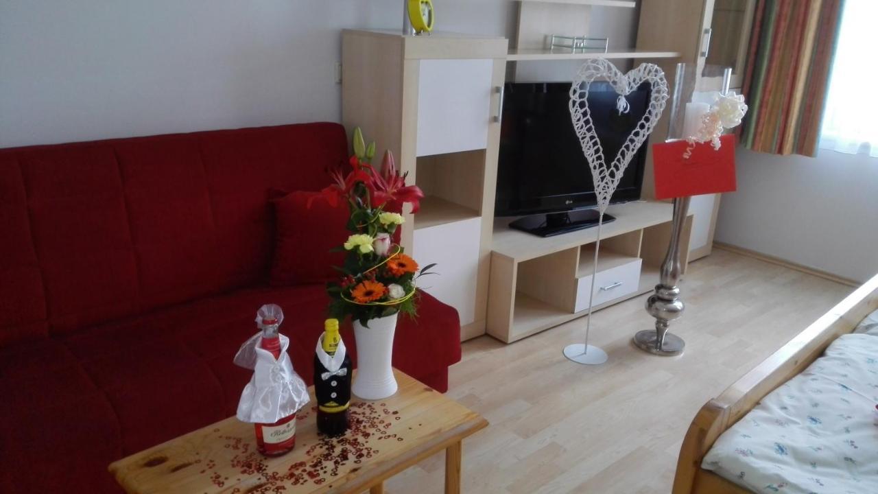 Appartement Südtiroler Stubn Café und Restaurant à Arnstadt Extérieur photo